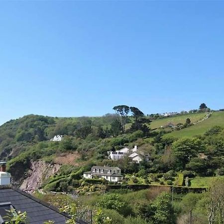 Cosy Beachfront Retreat With Stunning Sea Views & Free Access To A Local Indoor Pool Talland エクステリア 写真